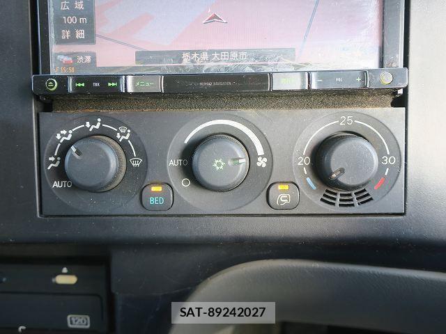 Mitsubishi GREAT 2016-04 7981185-17
