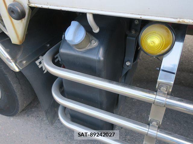 Mitsubishi GREAT 2016-04 7981185-8