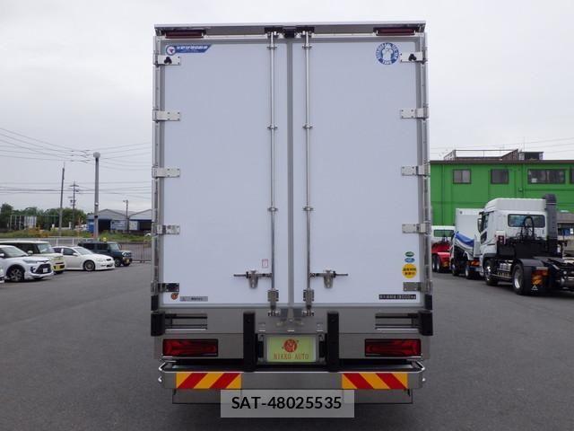 Mitsubishi GREAT 2026-02 8038553-5