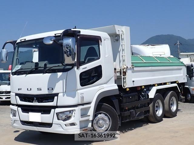 Mitsubishi GREAT 2017-10 8038560-1