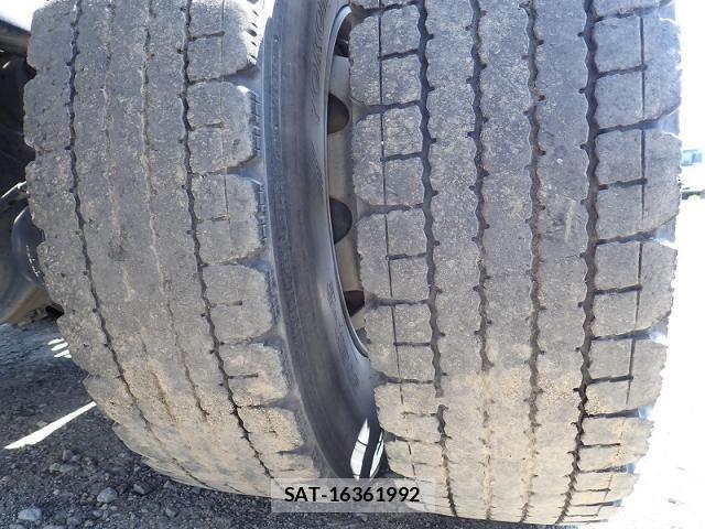 Mitsubishi GREAT 2017-10 8038560-21