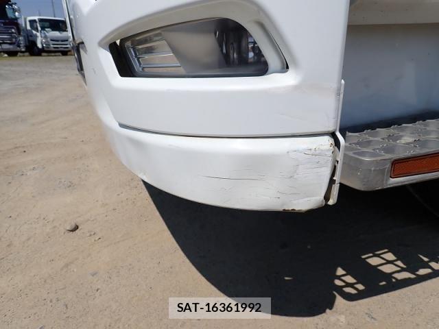 Mitsubishi GREAT 2017-10 8038560-25