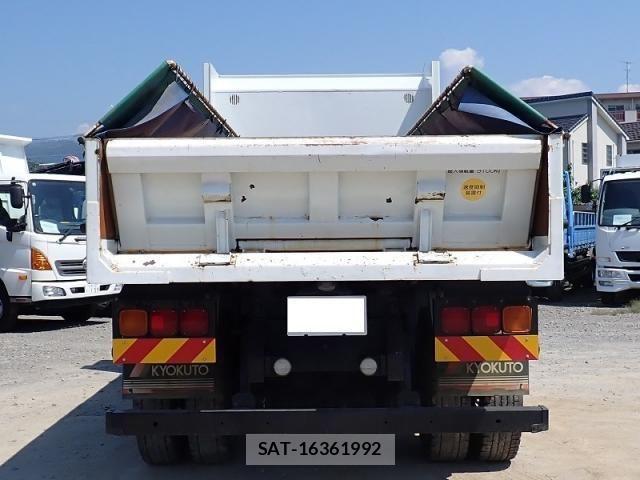 Mitsubishi GREAT 2017-10 8038560-5