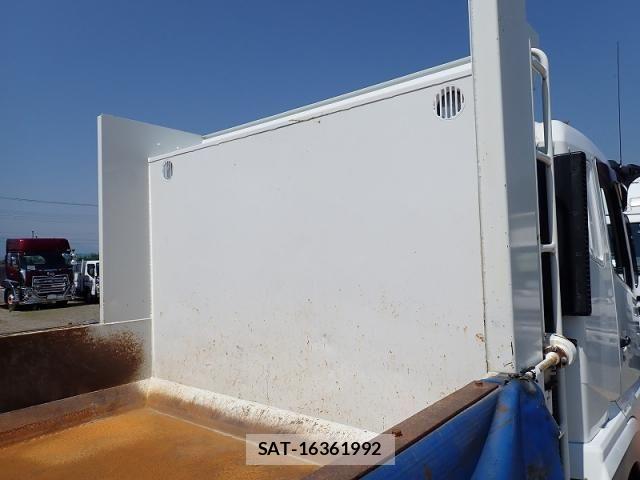 Mitsubishi GREAT 2017-10 8038560-8
