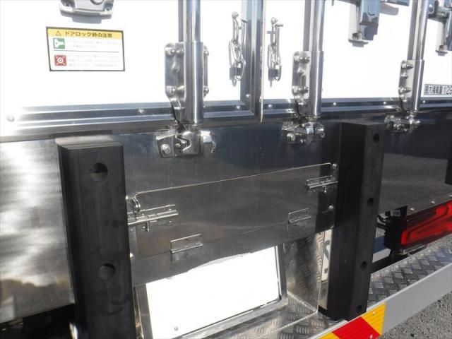 Mitsubishi GREAT 2025-12 8060618-16
