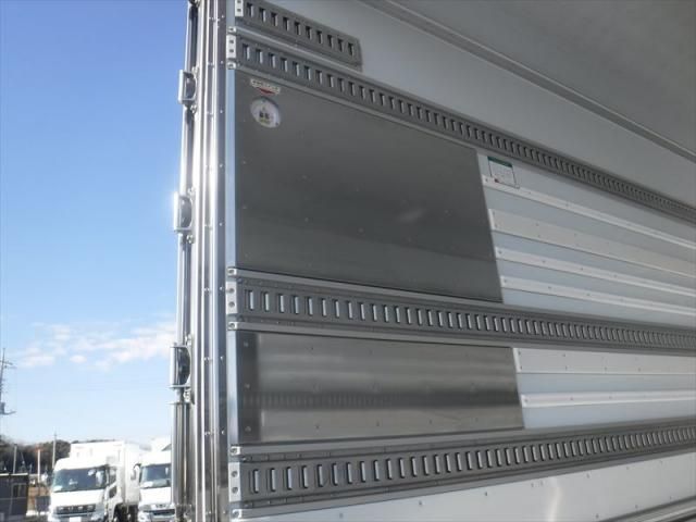 Mitsubishi GREAT 2025-12 8060618-25