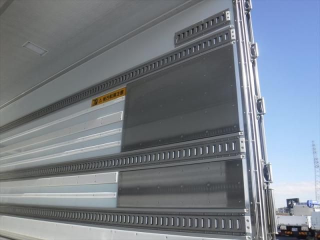 Mitsubishi GREAT 2025-12 8060618-26
