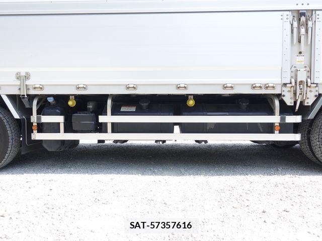Mitsubishi GREAT 2018-08 8075789-21