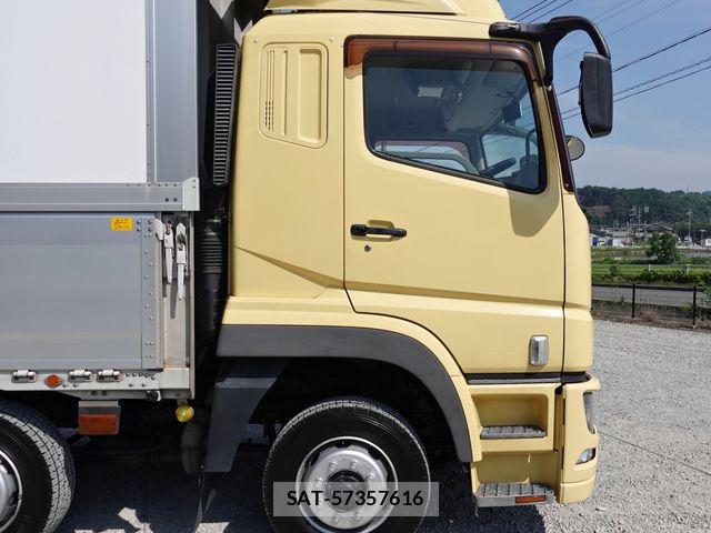 Mitsubishi GREAT 2018-08 8075789-2