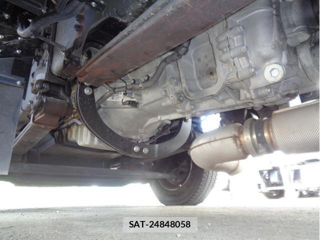 Mitsubishi GREAT 2024-12 8102128-11