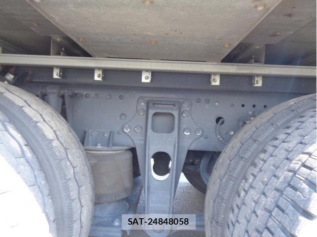 Mitsubishi GREAT 2024-12 8102128-14