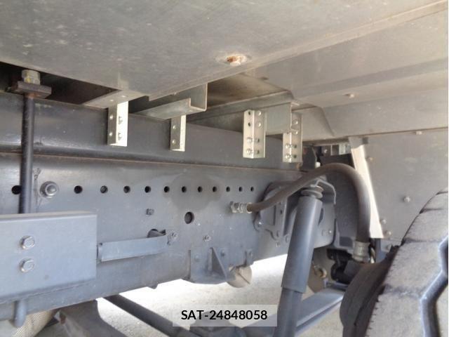 Mitsubishi GREAT 2024-12 8102128-18