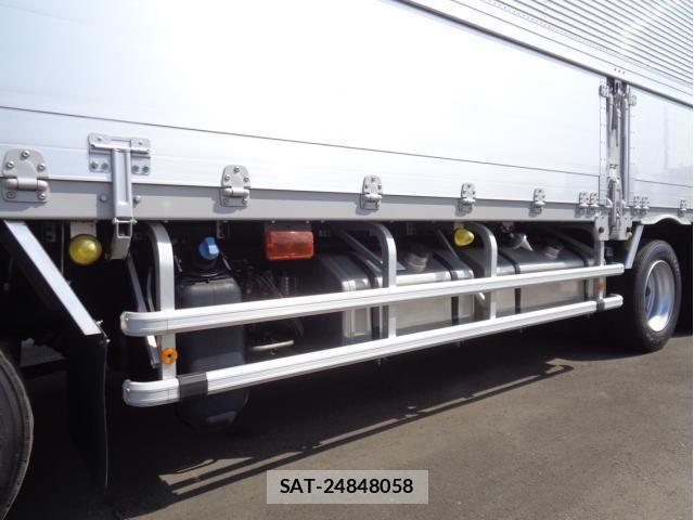 Mitsubishi GREAT 2024-12 8102128-21