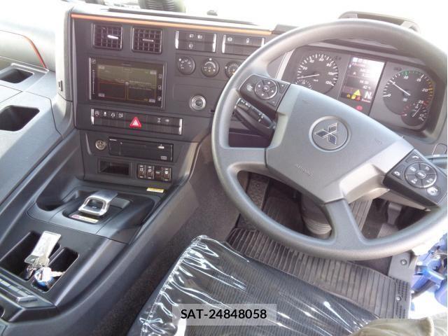 Mitsubishi GREAT 2024-12 8102128-24
