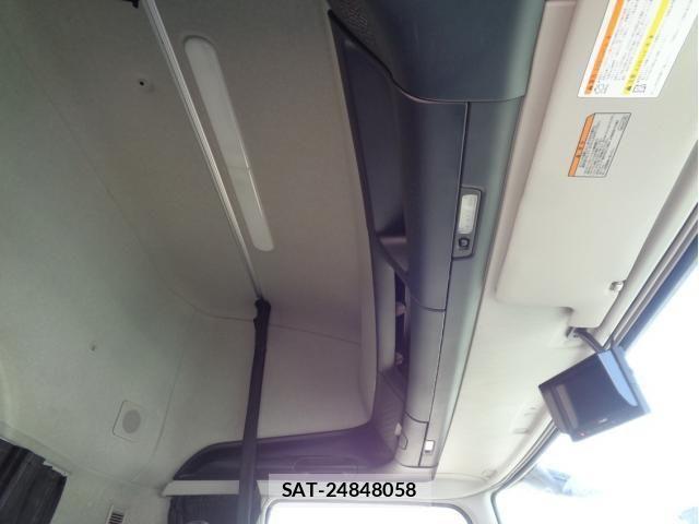 Mitsubishi GREAT 2024-12 8102128-25