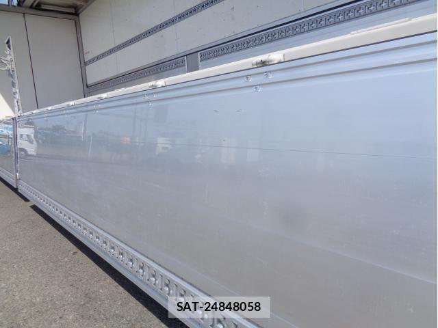 Mitsubishi GREAT 2024-12 8102128-8
