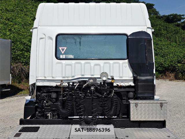 Mitsubishi GREAT 2011-12 8102129-11