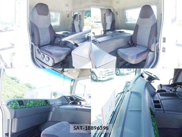 Mitsubishi GREAT 2011-12 8102129-19