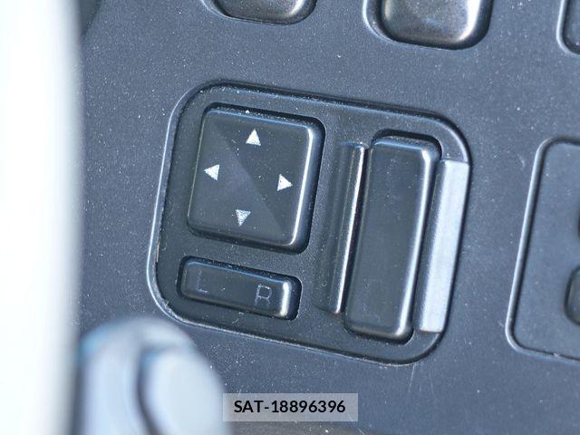 Mitsubishi GREAT 2011-12 8102129-22
