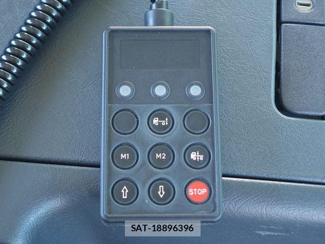 Mitsubishi GREAT 2011-12 8102129-23