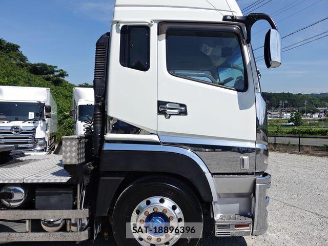 Mitsubishi GREAT 2011-12 8102129-3