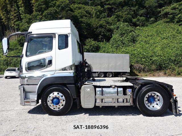 Mitsubishi GREAT 2011-12 8102129-8