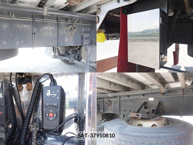 Mitsubishi GREAT 2019-08 8132553-17