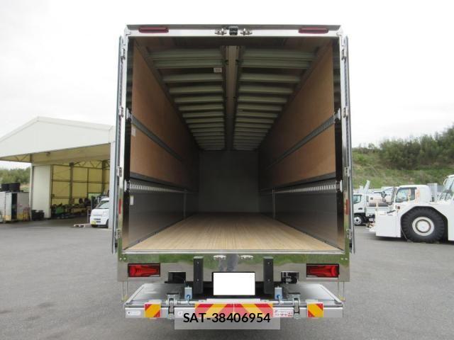 Mitsubishi GREAT 2026-04 8146780-23