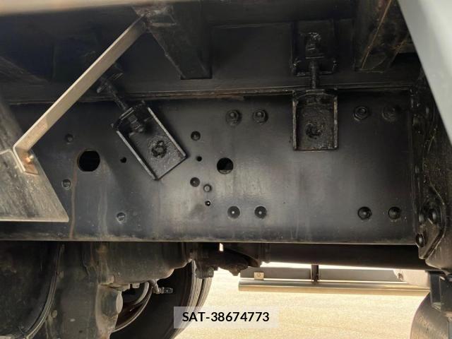 Mitsubishi GREAT 2023-06 8146779-15