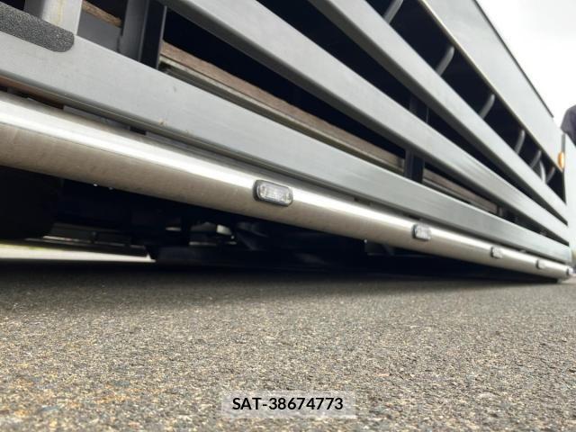 Mitsubishi GREAT 2023-06 8146779-17
