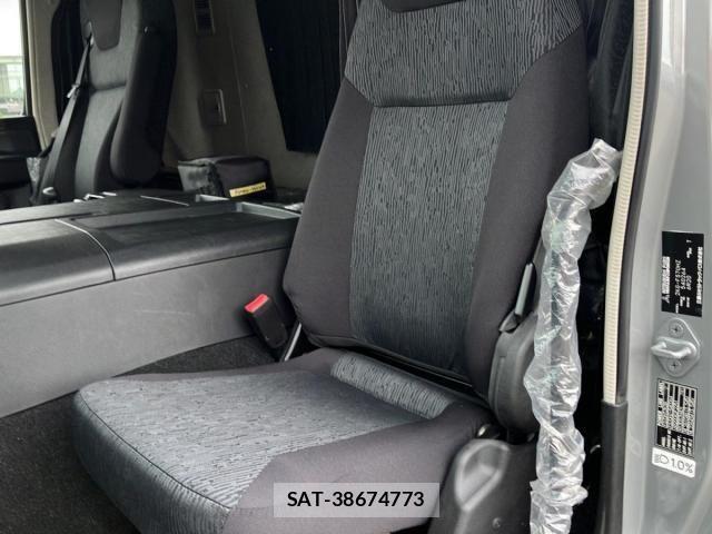 Mitsubishi GREAT 2023-06 8146779-21