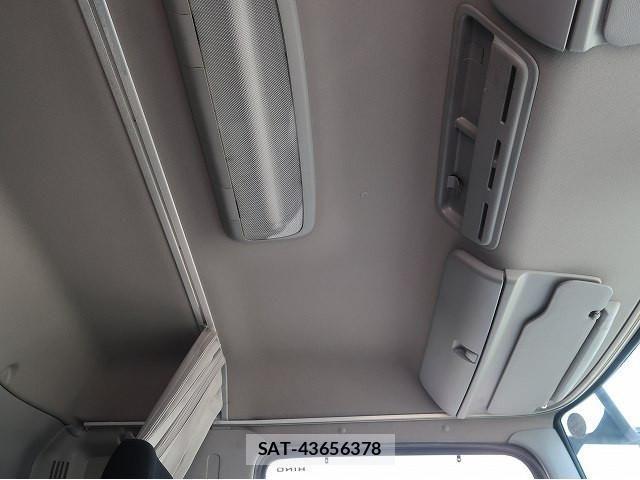 Mitsubishi GREAT 2014-04 8146783-23