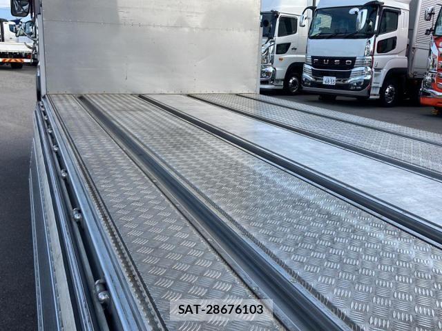 Mitsubishi GREAT 2018-10 8159325-10