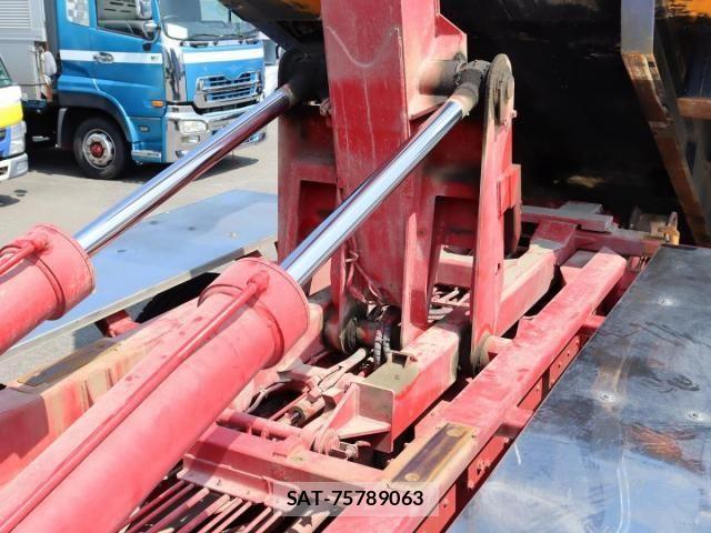 Mitsubishi GREAT 2021-06 8159318-10