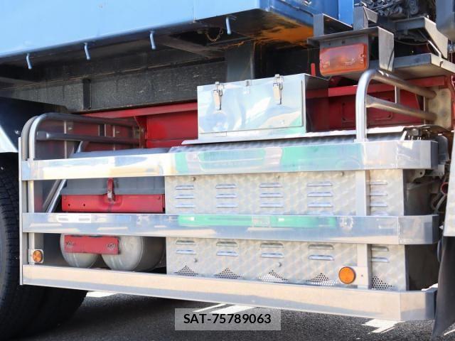 Mitsubishi GREAT 2021-06 8159318-15