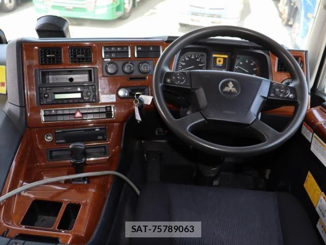 Mitsubishi GREAT 2021-06 8159318-28