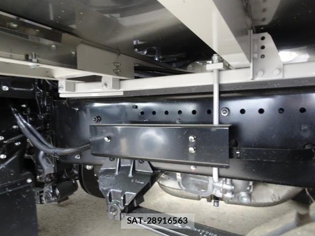 Mitsubishi GREAT 2026-04 8159317-11