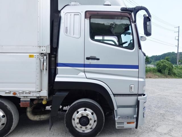 Mitsubishi GREAT 2017-02 8186448-3