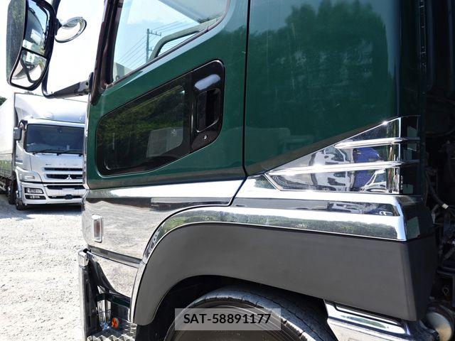Mitsubishi GREAT 2014-12 8210481-11