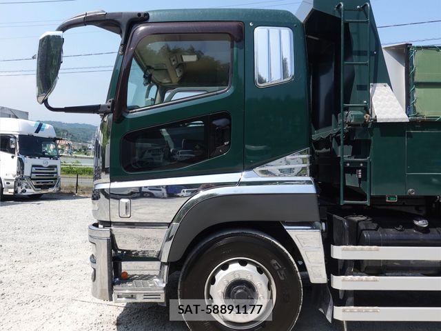 Mitsubishi GREAT 2014-12 8210481-12