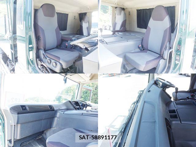 Mitsubishi GREAT 2014-12 8210481-23