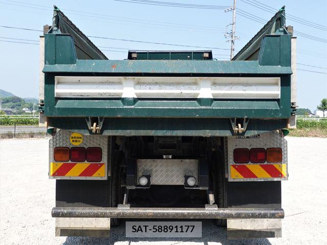 Mitsubishi GREAT 2014-12 8210481-8