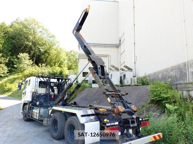 Mitsubishi GREAT 2024-03 8210479-11