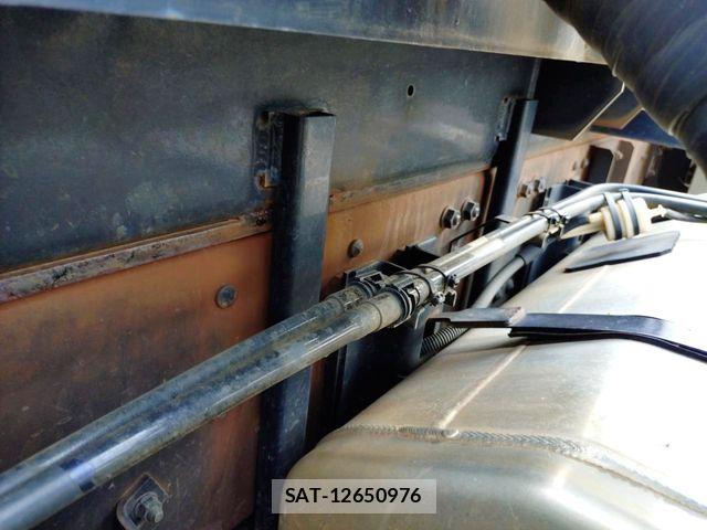 Mitsubishi GREAT 2024-03 8210479-27