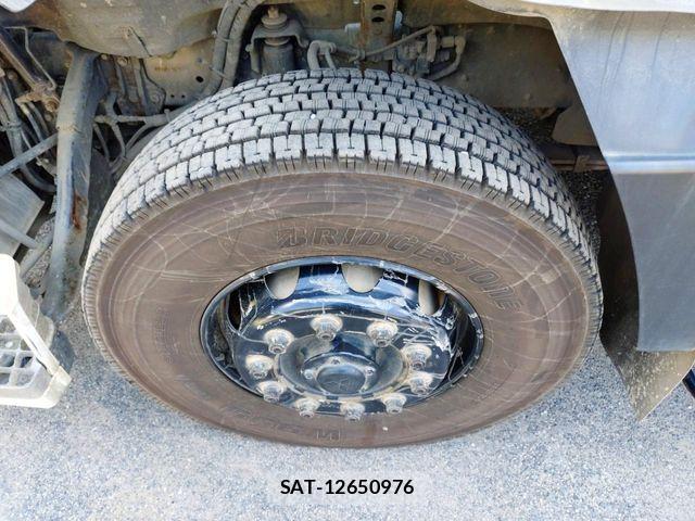 Mitsubishi GREAT 2024-03 8210479-28