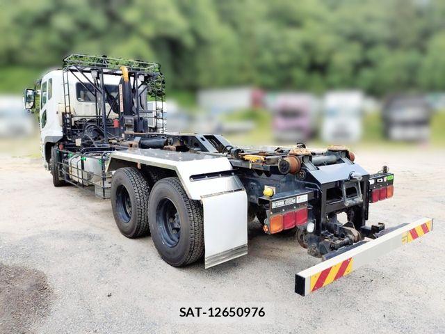 Mitsubishi GREAT 2024-03 8210479-3