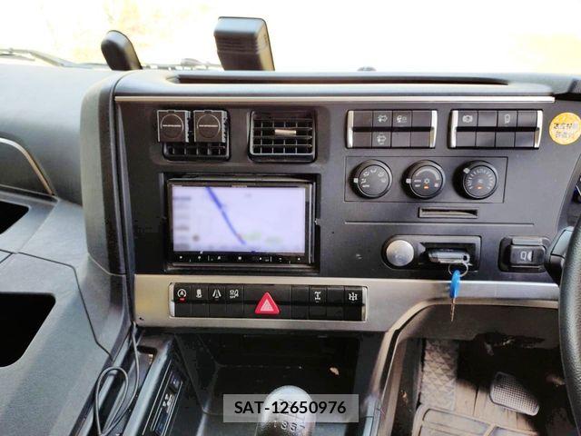 Mitsubishi GREAT 2024-03 8210479-5