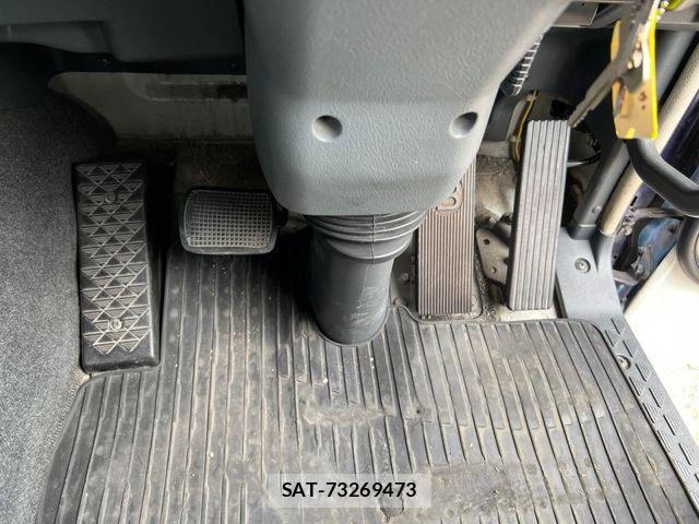 Mitsubishi GREAT 2018-04 8210480-11