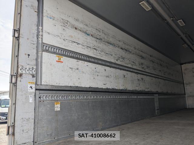 Mitsubishi GREAT 2018-03 8232001-17