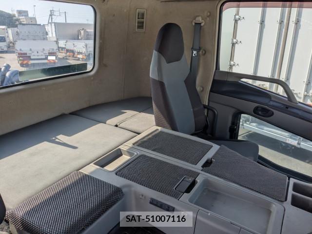 Mitsubishi GREAT 2017-06 8232002-23